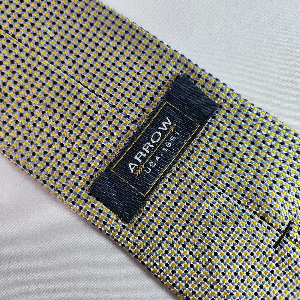 Arrow 100% Silk‎ Tie Geometric Gold 3.5